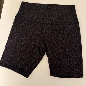 lululemon Align Biker Short 6” size 8